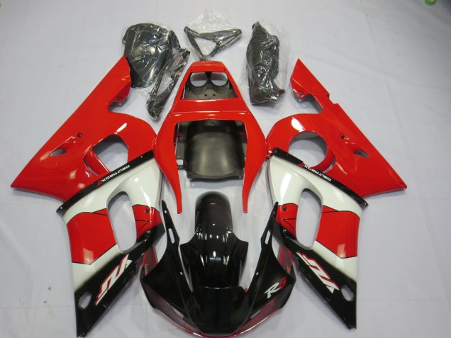 Aftermarket 1998-2002 Red White and Black Yamaha R6 Motorcycle Fairing Aftermarket 1998-2002 Red White and Black Yamaha R6 Motorcycle Fairing