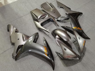 Aftermarket 2002-2003 Gloss Silver & Gold Yamaha R1 Motorcycle Fairing