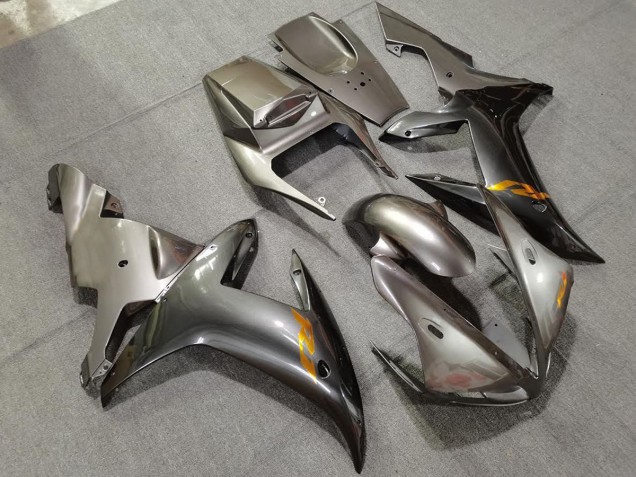Aftermarket 2002-2003 Gloss Silver & Gold Yamaha R1 Motorcycle Fairing