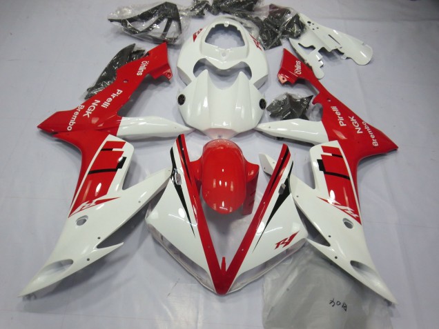 Aftermarket 2004-2006 White and Blue Design Yamaha R1 Motorcycle Fairing
