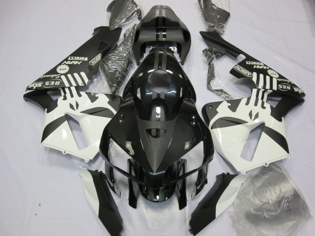 Aftermarket 2005-2006 Matte Black & Puisher Honda CBR600RR Motorcycle Fairing Aftermarket 2005-2006 Matte Black & Puisher Honda CBR600RR Motorcycle Fairing