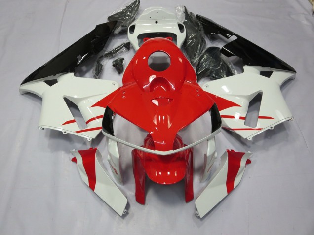 Aftermarket 2005-2006 Red and White Style Honda CBR600RR Motorcycle Fairing Aftermarket 2005-2006 Red and White Style Honda CBR600RR Motorcycle Fairing