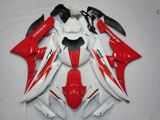 Aftermarket 2006-2007 Red White OEM Style Yamaha R6 Motorcycle Fairing Aftermarket 2006-2007 Red White OEM Style Yamaha R6 Motorcycle Fairing