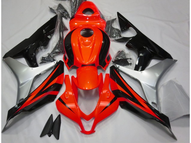 Aftermarket 2007-2008 Gloss Red Silver and Black Honda CBR600RR Motorcycle Fairing Aftermarket 2007-2008 Gloss Red Silver and Black Honda CBR600RR Motorcycle Fairing
