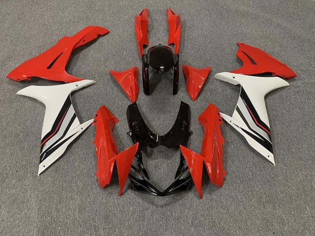 Aftermarket 2011-2020 Red and Gloss White Style Suzuki GSXR 600-750 Motorcycle Fairing Aftermarket 2011-2020 Red and Gloss White Style Suzuki GSXR 600-750 Motorcycle Fairing