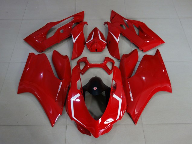 Aftermarket Gloss Red & White Ducati 1199 Motorcycle Fairing Aftermarket Gloss Red & White Ducati 1199 Motorcycle Fairing